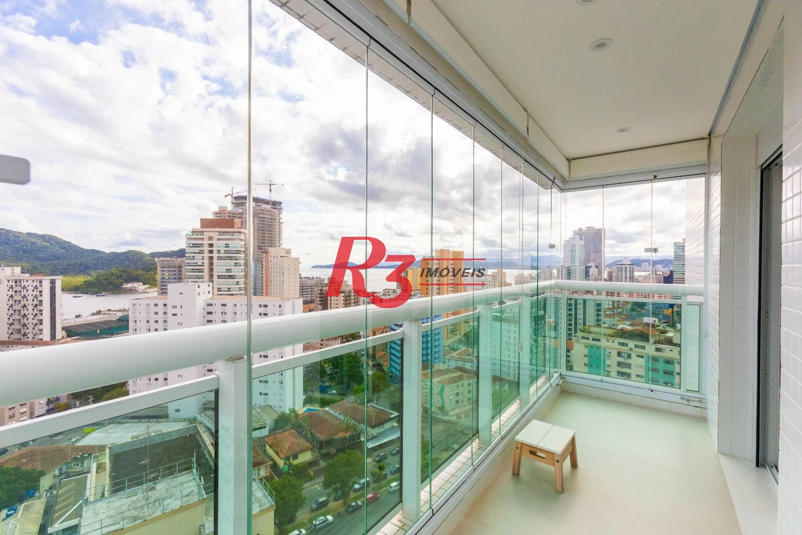 Apartamento com 3 dormitórios à venda, 166 m² por R$ 3.200.000,00 - Ponta da Praia - Santos/SP