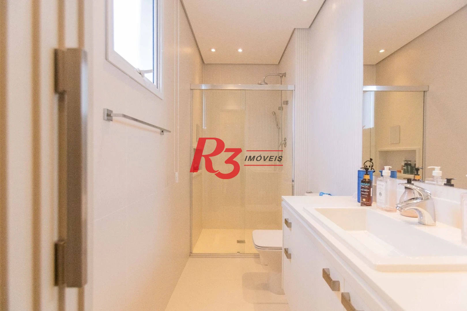 Apartamento com 3 dormitórios à venda, 166 m² por R$ 3.200.000,00 - Ponta da Praia - Santos/SP