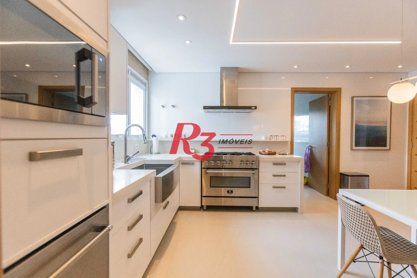 Apartamento com 3 dormitórios à venda, 166 m² por R$ 3.200.000,00 - Ponta da Praia - Santos/SP
