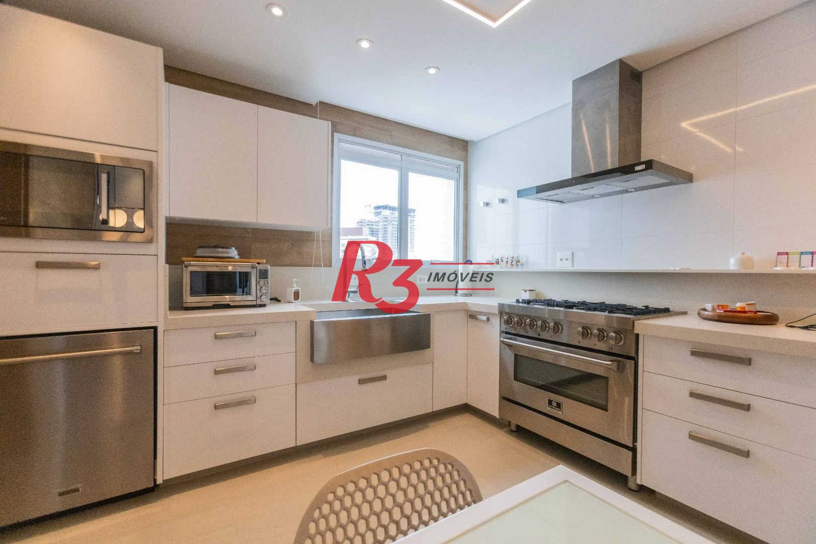 Apartamento com 3 dormitórios à venda, 166 m² por R$ 3.200.000,00 - Ponta da Praia - Santos/SP
