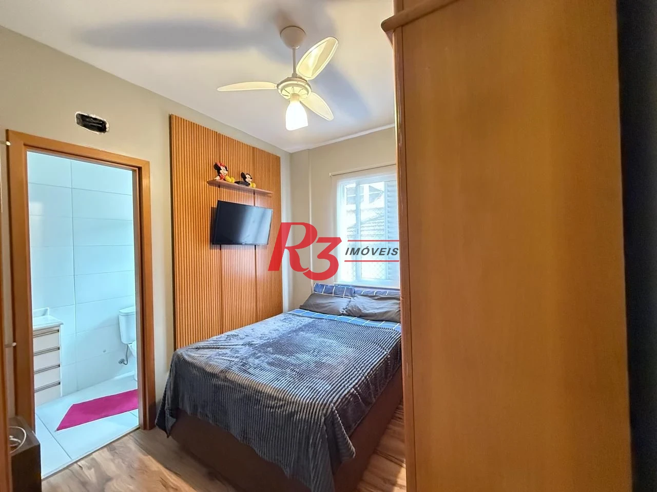 Apartamento com 2 dormitórios à venda, 68 m² por R$ 740.000,00 - Campo Grande - Santos/SP