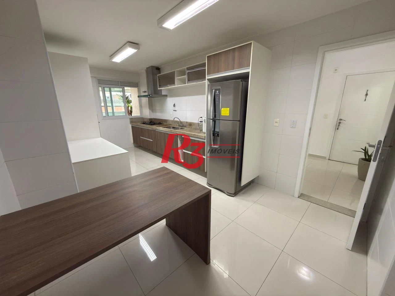 Apartamento com 2 dormitórios à venda, 134 m² por R$ 1.900.000,00 - Ponta da Praia - Santos/SP