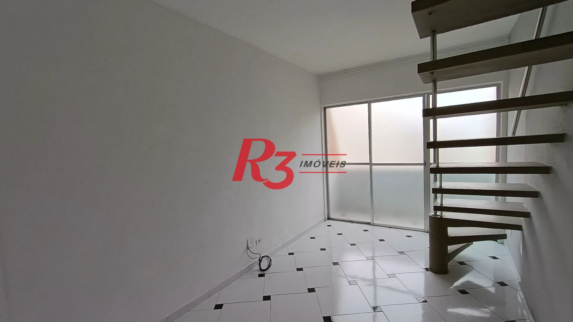 Cobertura com 2 dormitórios à venda, 105 m² por R$ 450.000,00 - José Menino - Santos/SP
