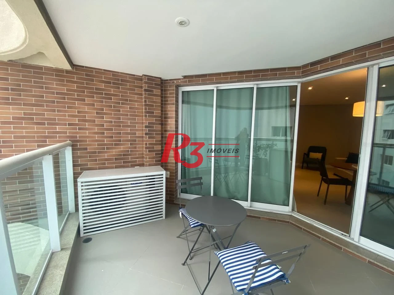 Apartamento com 1 dormitório para alugar, 45 m² por R$ 5.700,00/mês - Gonzaga - Santos/SP