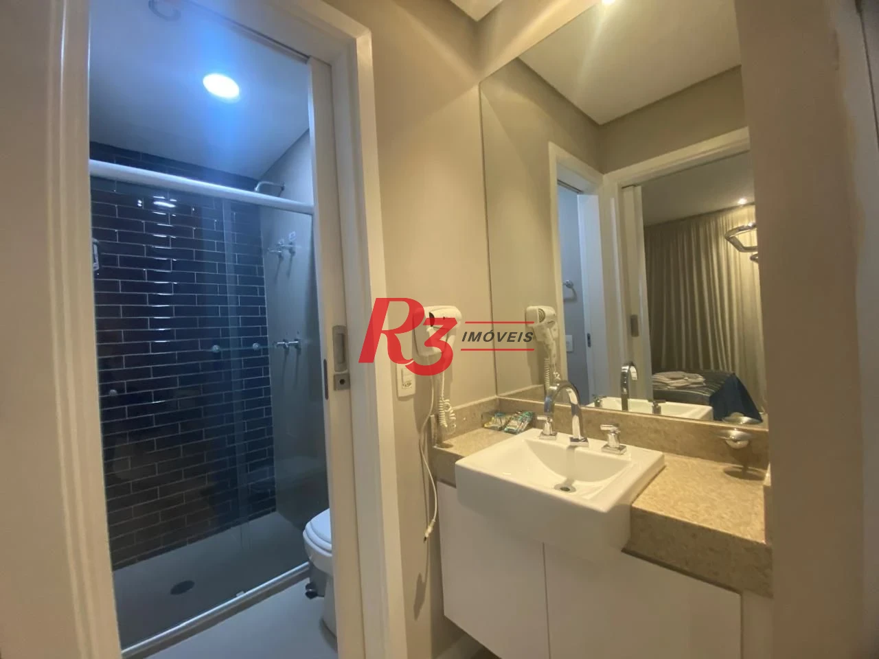 Apartamento com 1 dormitório para alugar, 45 m² por R$ 5.700,00/mês - Gonzaga - Santos/SP
