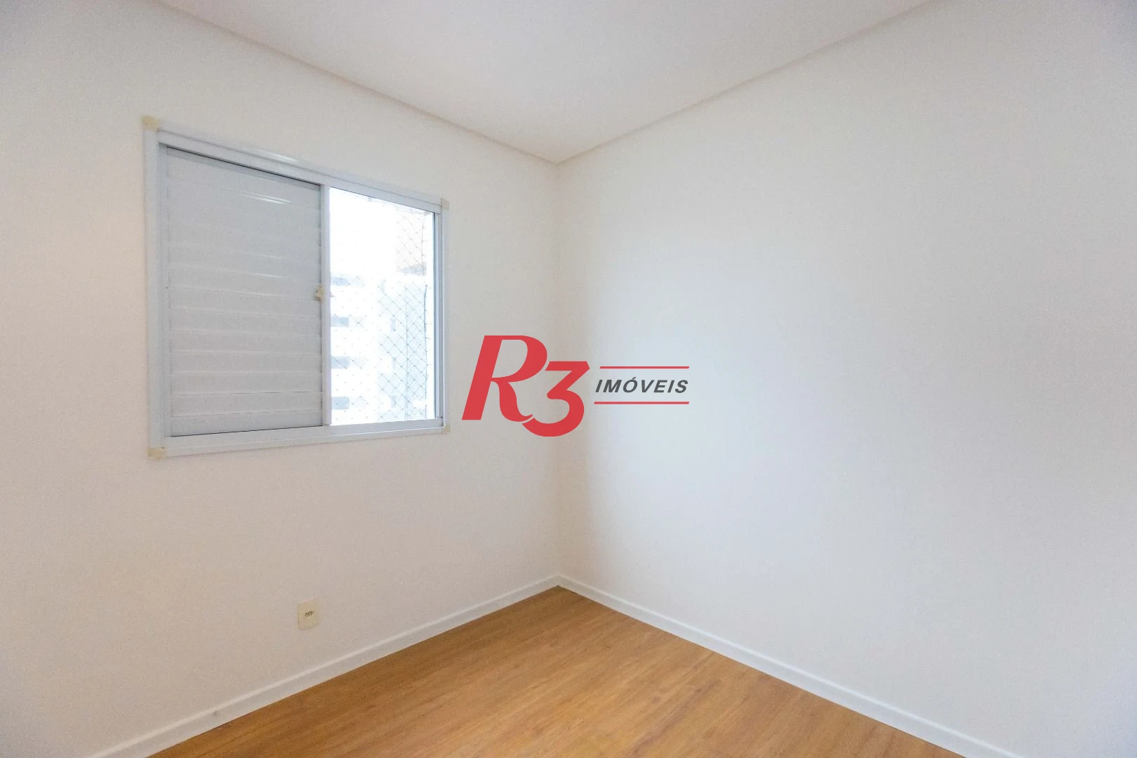 Apartamento com 2 dormitórios à venda, 64 m² por R$ 540.000,00 - Estuário - Santos/SP