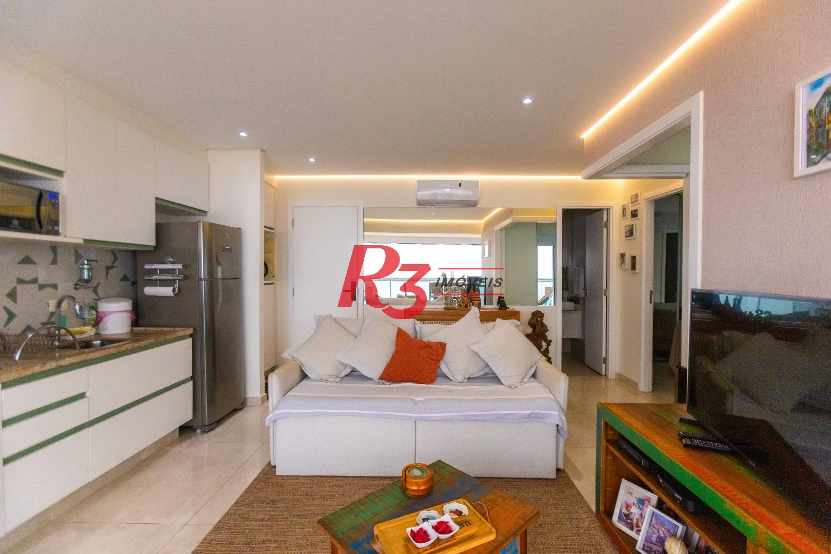 Apartamento com 2 dormitórios à venda, 83 m² por R$ 1.720.000,00 - Gonzaga - Santos/SP