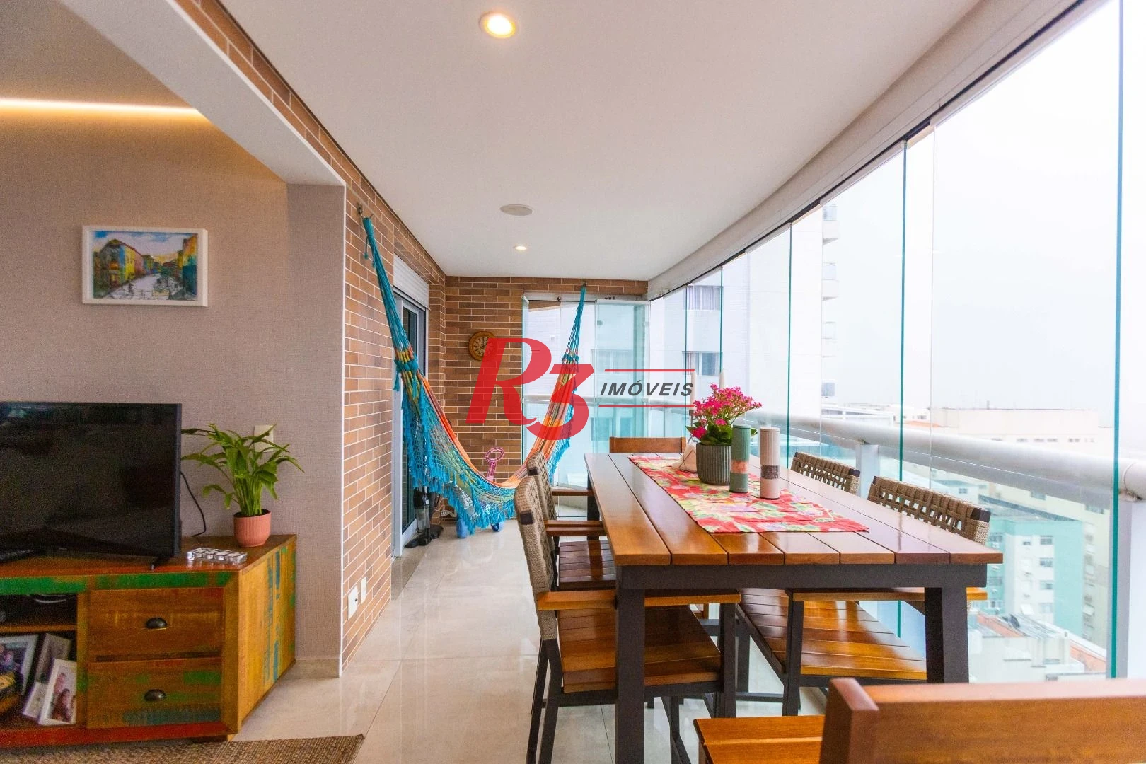 Apartamento com 2 dormitórios à venda, 83 m² por R$ 1.720.000,00 - Gonzaga - Santos/SP