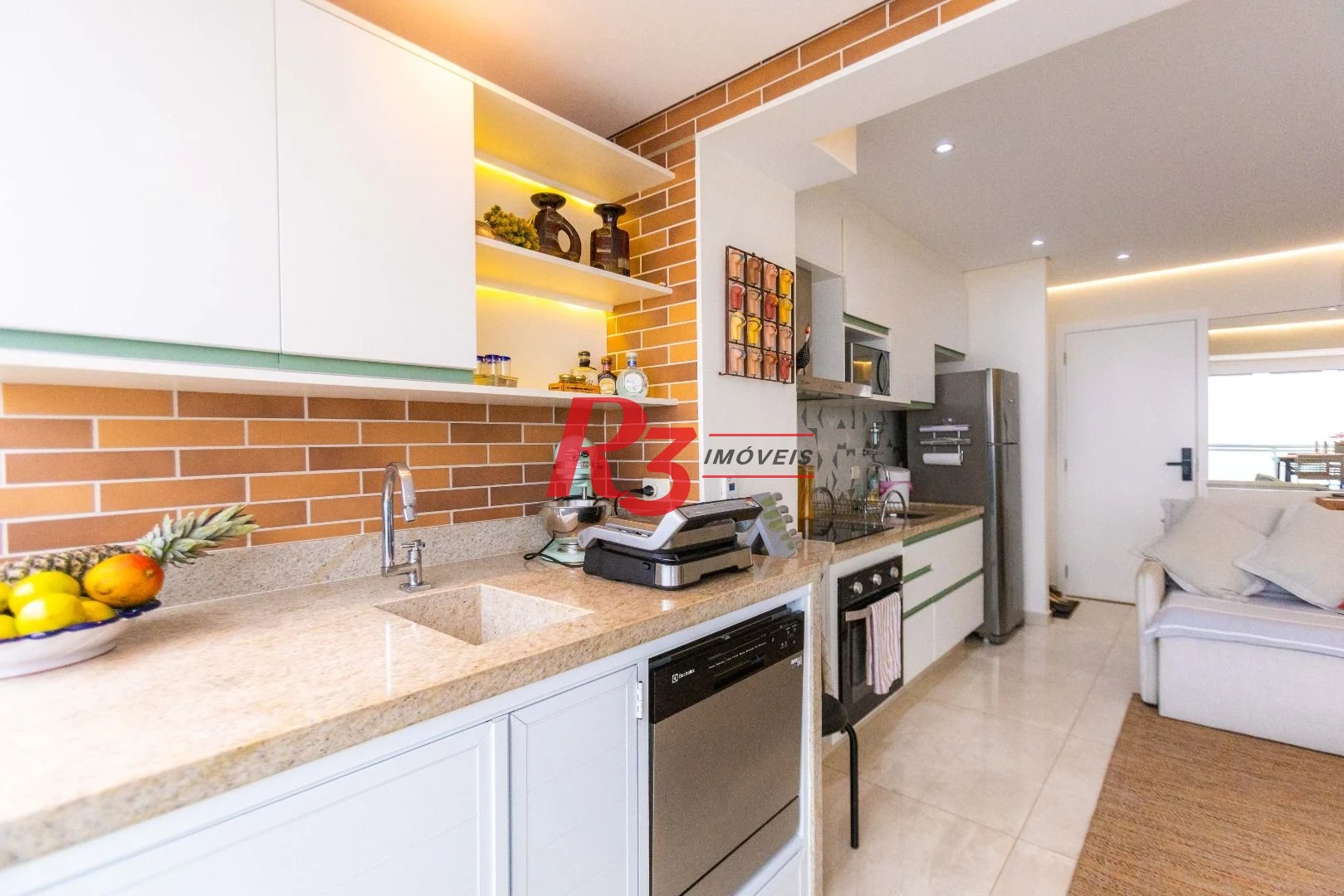 Apartamento com 2 dormitórios à venda, 83 m² por R$ 1.720.000,00 - Gonzaga - Santos/SP