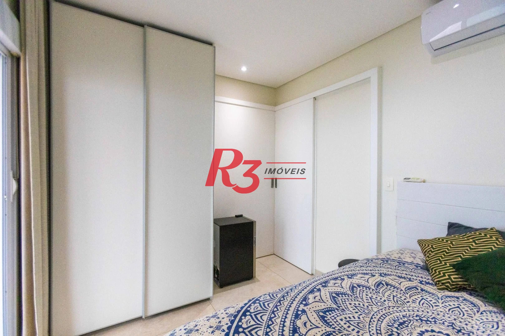 Apartamento com 2 dormitórios à venda, 83 m² por R$ 1.720.000,00 - Gonzaga - Santos/SP