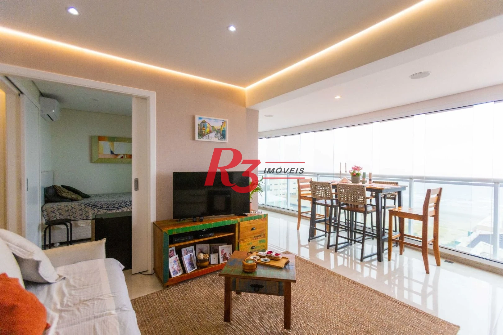 Apartamento com 2 dormitórios à venda, 83 m² por R$ 1.720.000,00 - Gonzaga - Santos/SP