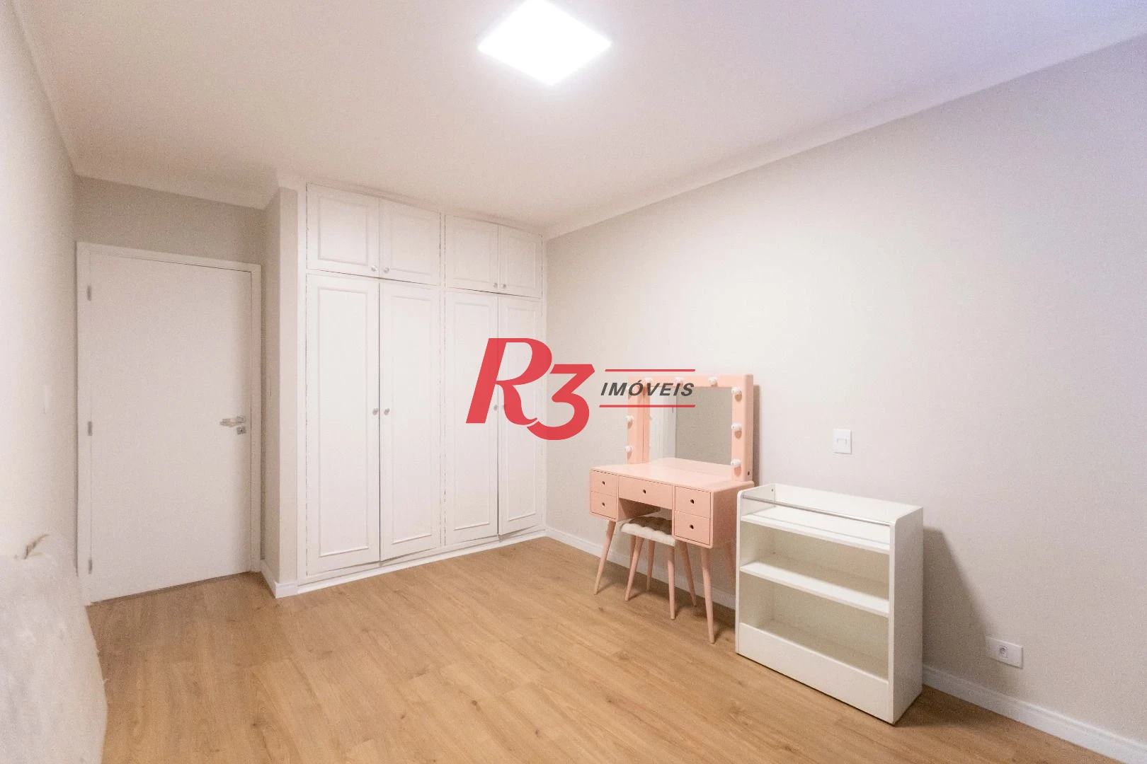 Apartamento com 3 dormitórios à venda, 133 m² por R$ 1.390.000,00 - Gonzaga - Santos/SP