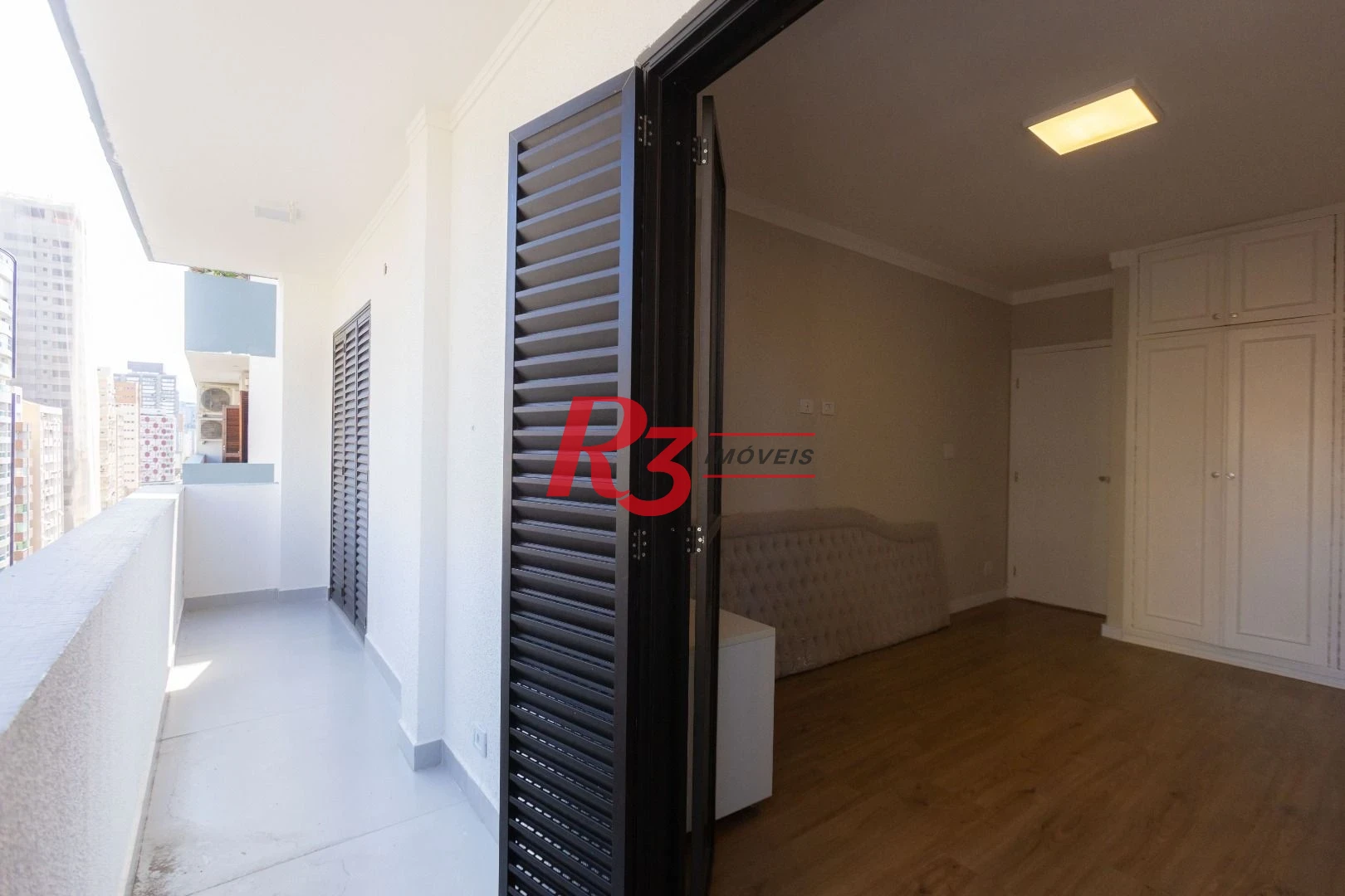 Apartamento com 3 dormitórios à venda, 133 m² por R$ 1.390.000,00 - Gonzaga - Santos/SP