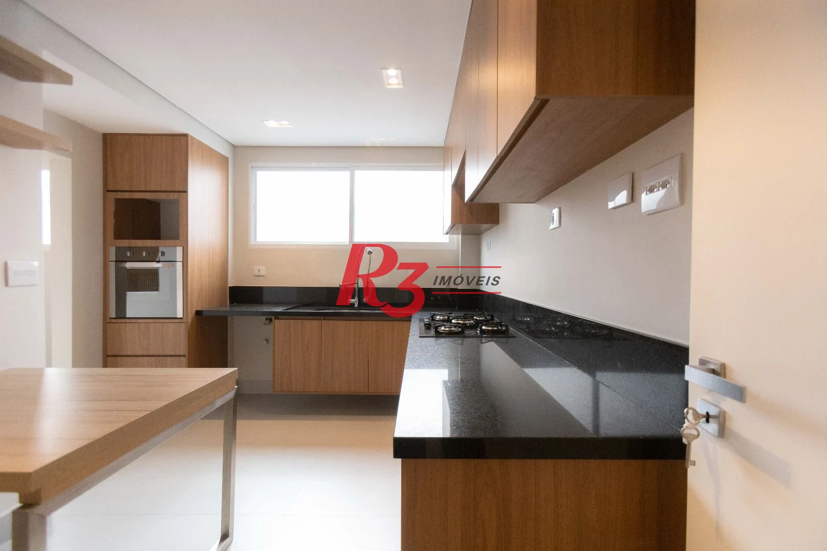 Apartamento com 3 dormitórios à venda, 133 m² por R$ 1.390.000,00 - Gonzaga - Santos/SP
