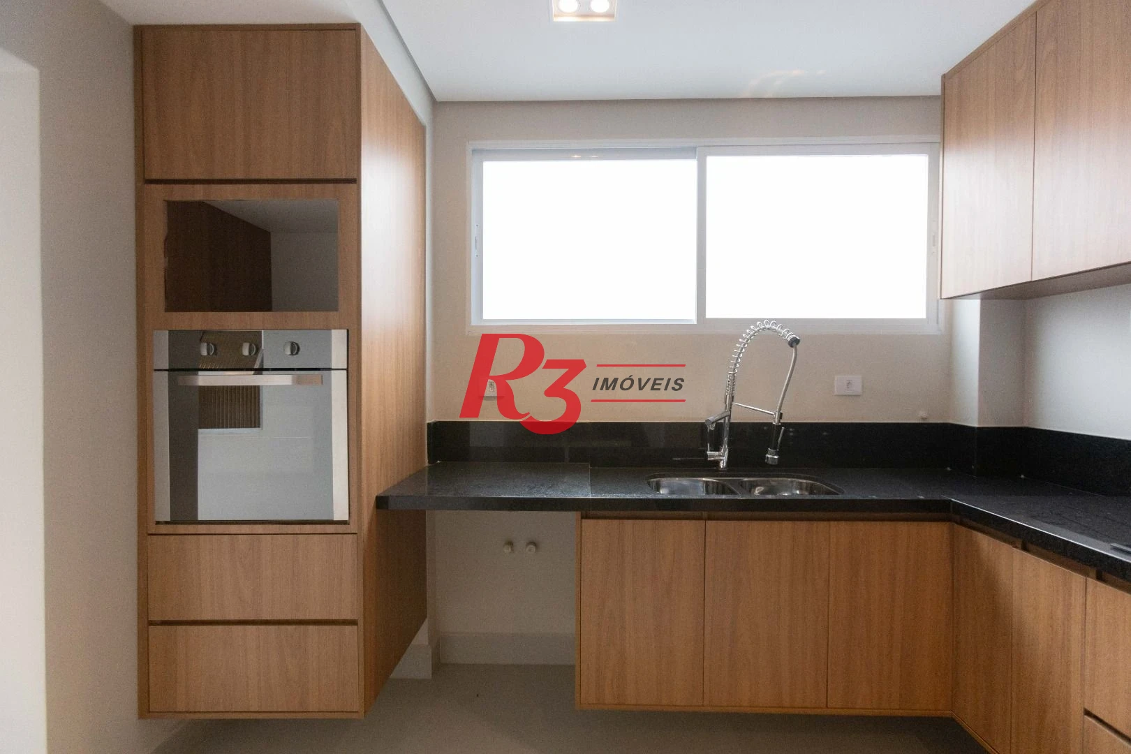 Apartamento com 3 dormitórios à venda, 133 m² por R$ 1.390.000,00 - Gonzaga - Santos/SP