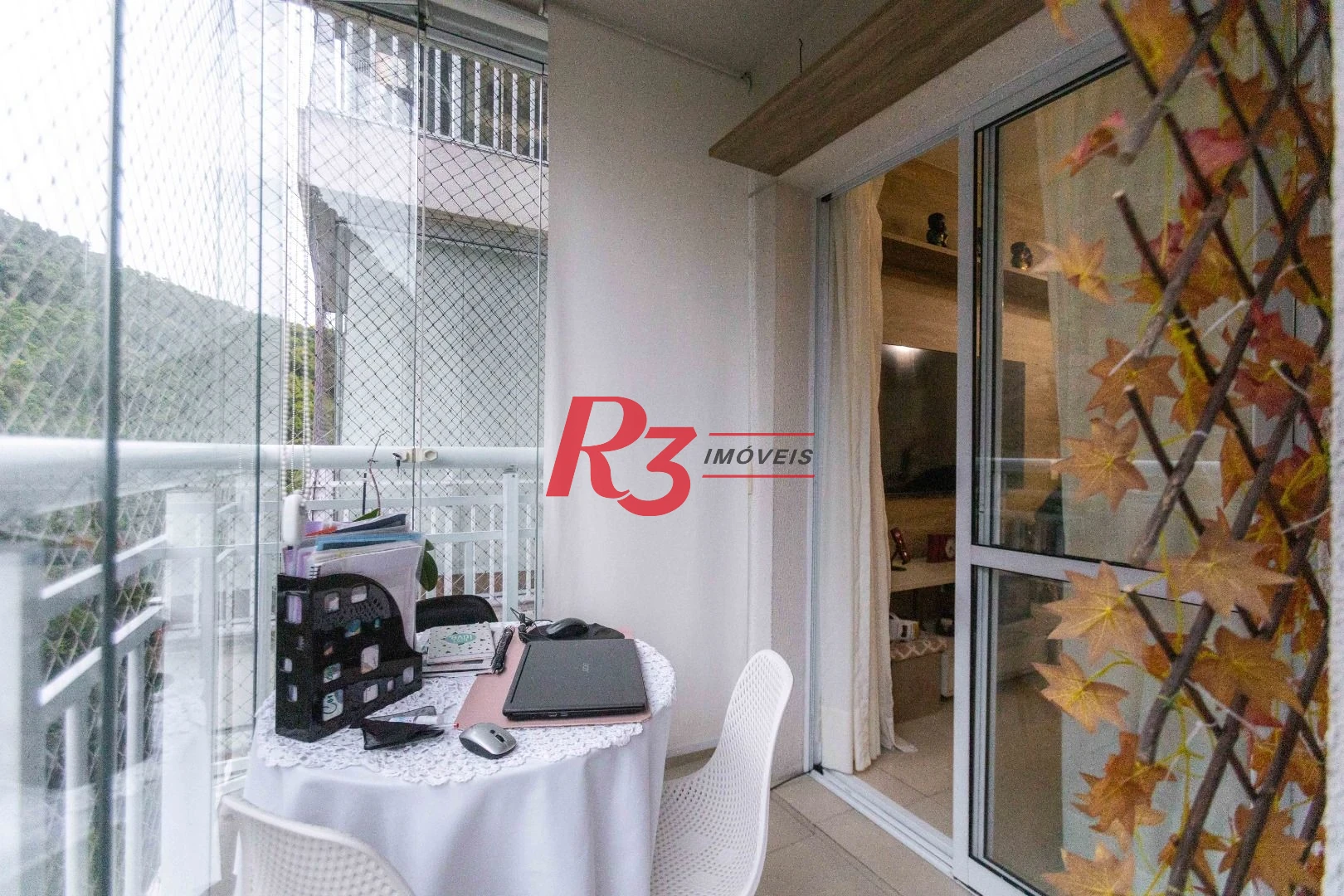Apartamento com 2 dormitórios à venda, 62 m² por R$ 650.000,00 - Marapé - Santos/SP