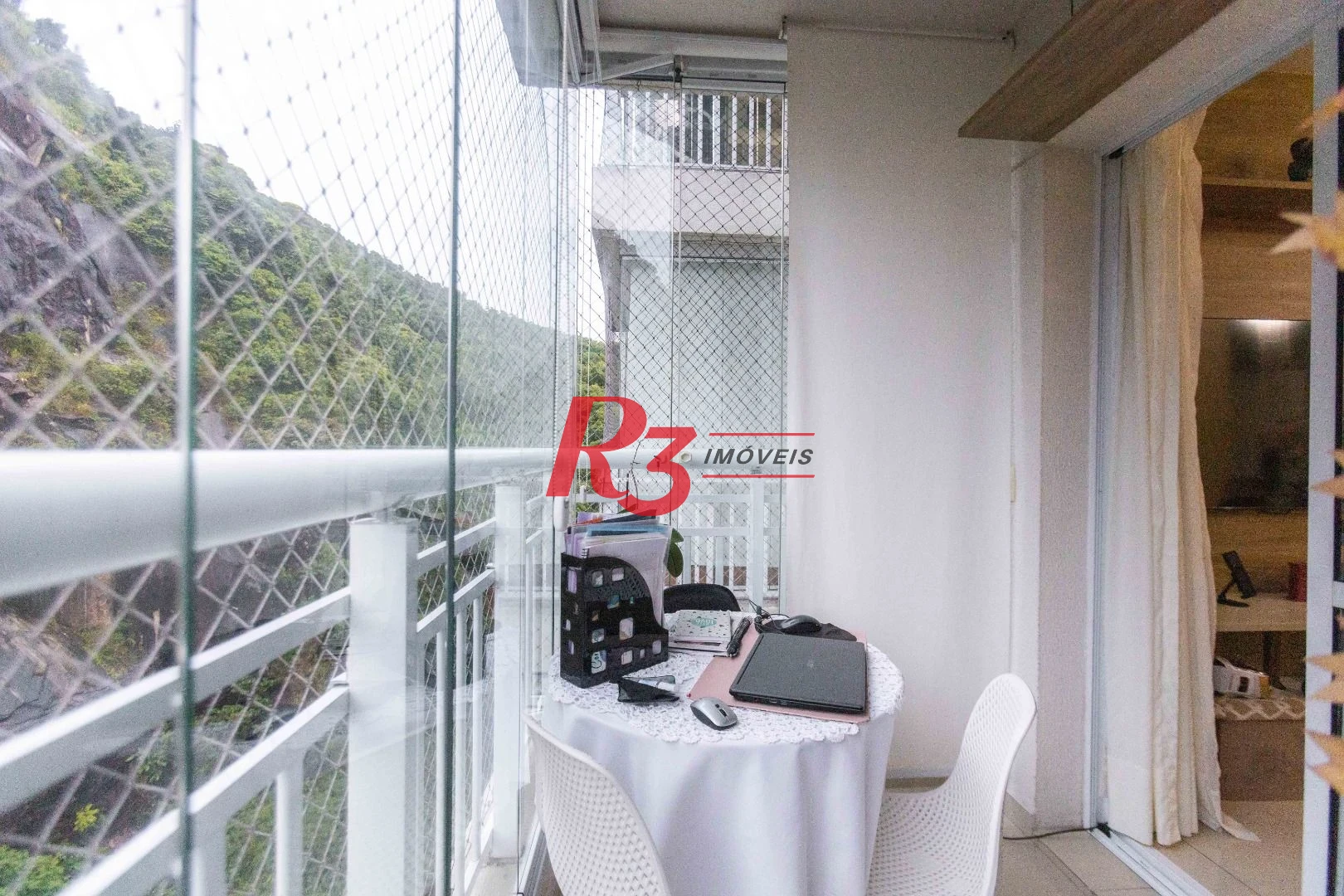 Apartamento com 2 dormitórios à venda, 62 m² por R$ 650.000,00 - Marapé - Santos/SP