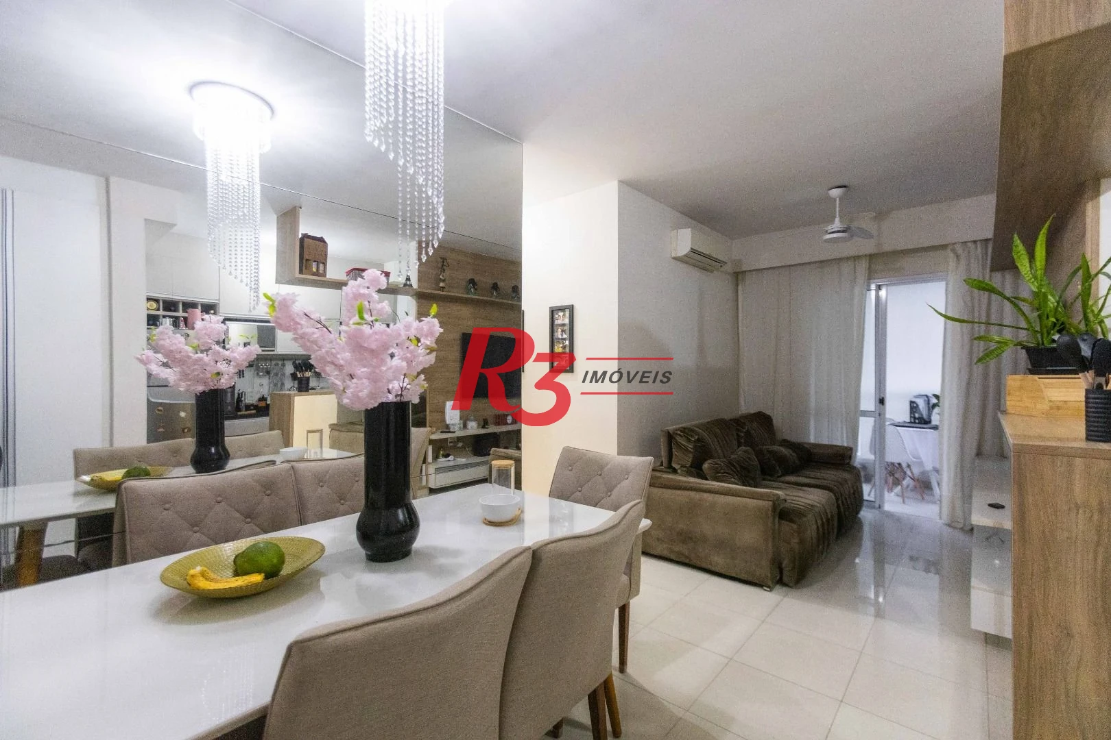Apartamento com 2 dormitórios à venda, 62 m² por R$ 650.000,00 - Marapé - Santos/SP
