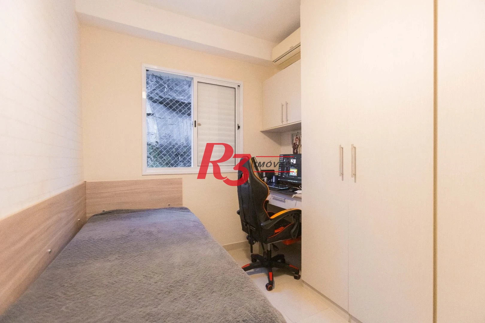Apartamento com 2 dormitórios à venda, 62 m² por R$ 650.000,00 - Marapé - Santos/SP