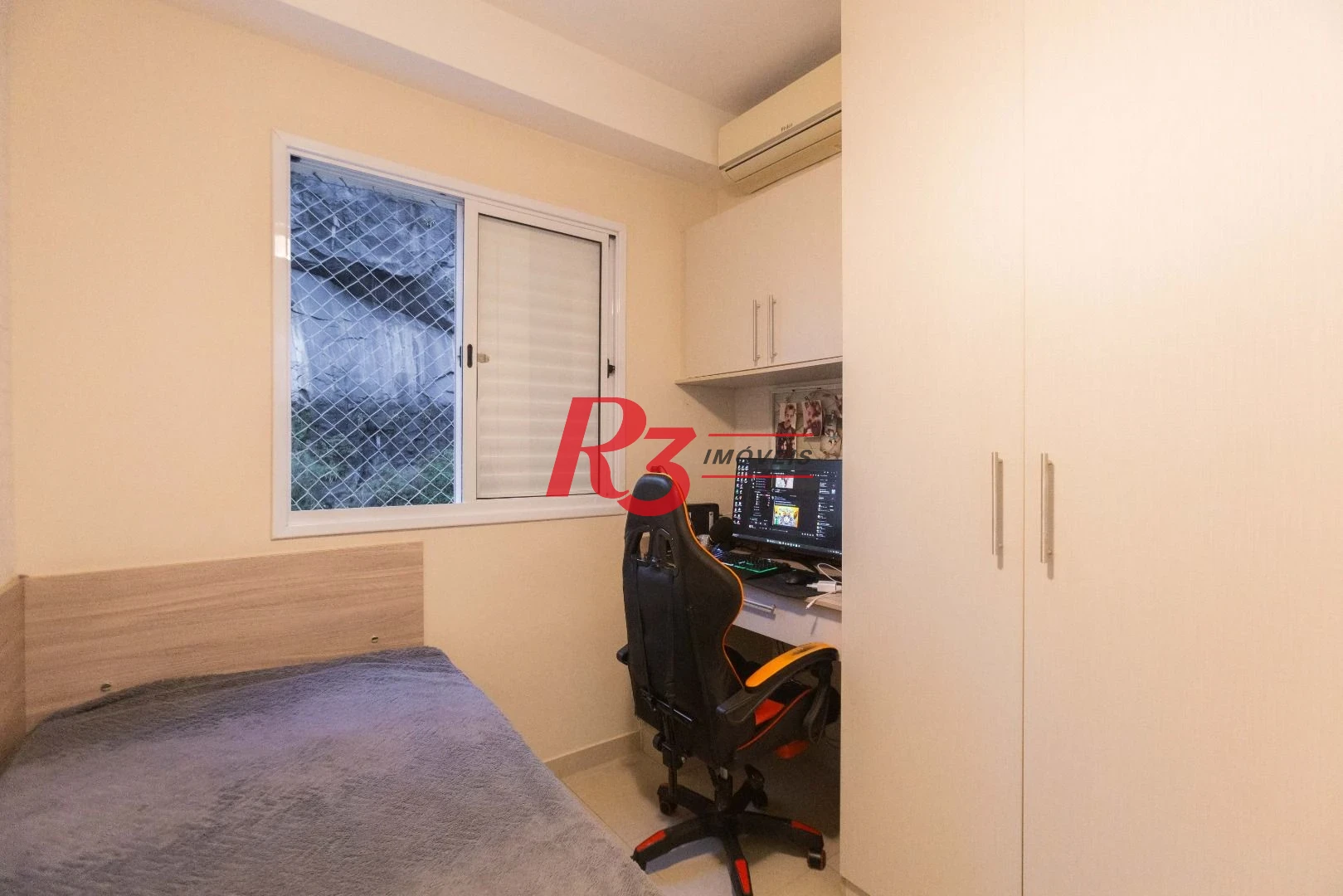 Apartamento com 2 dormitórios à venda, 62 m² por R$ 650.000,00 - Marapé - Santos/SP