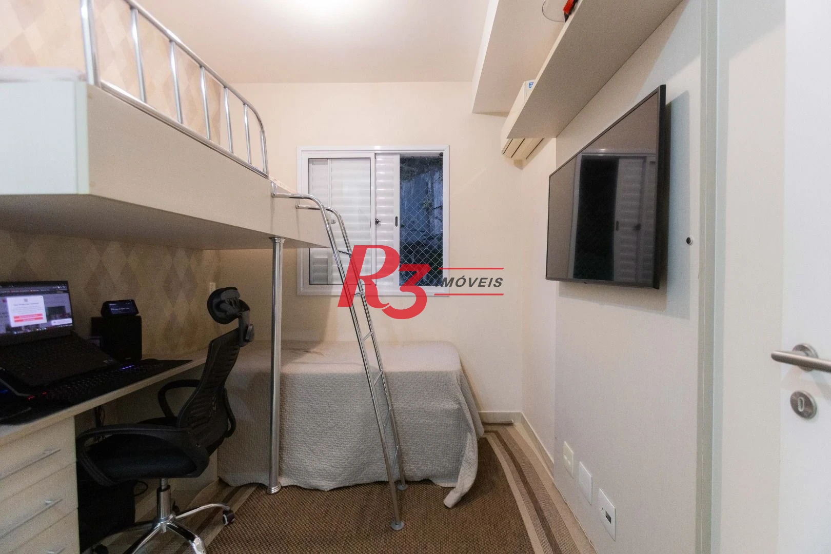 Apartamento com 2 dormitórios à venda, 62 m² por R$ 650.000,00 - Marapé - Santos/SP