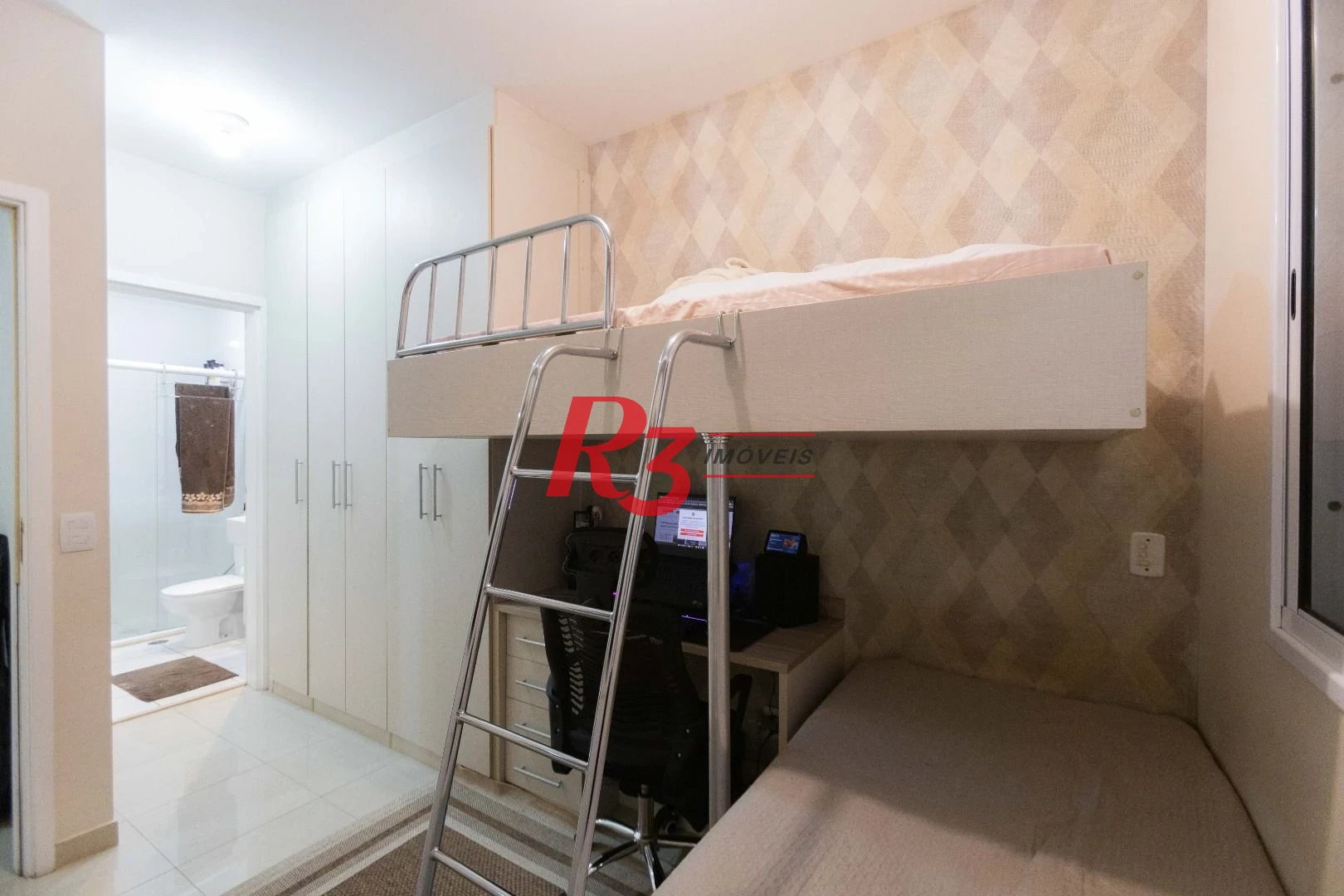 Apartamento com 2 dormitórios à venda, 62 m² por R$ 650.000,00 - Marapé - Santos/SP