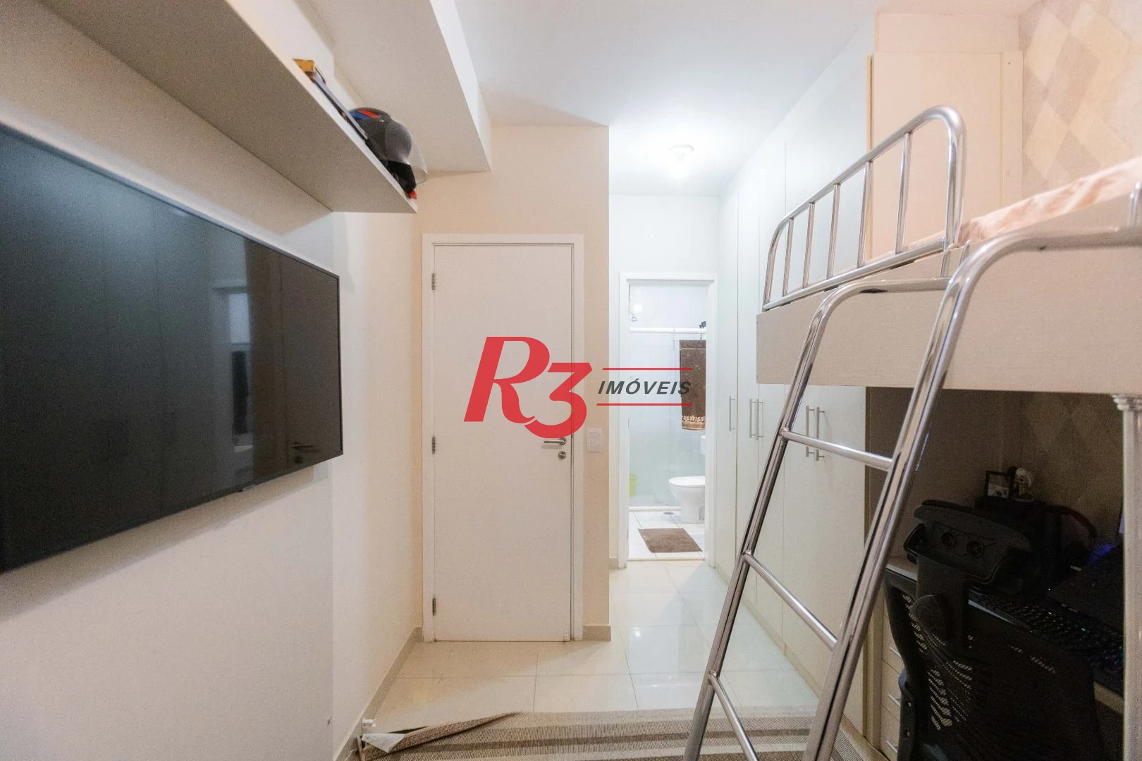 Apartamento com 2 dormitórios à venda, 62 m² por R$ 650.000,00 - Marapé - Santos/SP