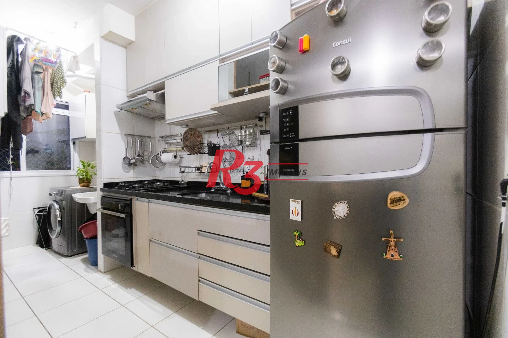 Apartamento com 2 dormitórios à venda, 62 m² por R$ 650.000,00 - Marapé - Santos/SP