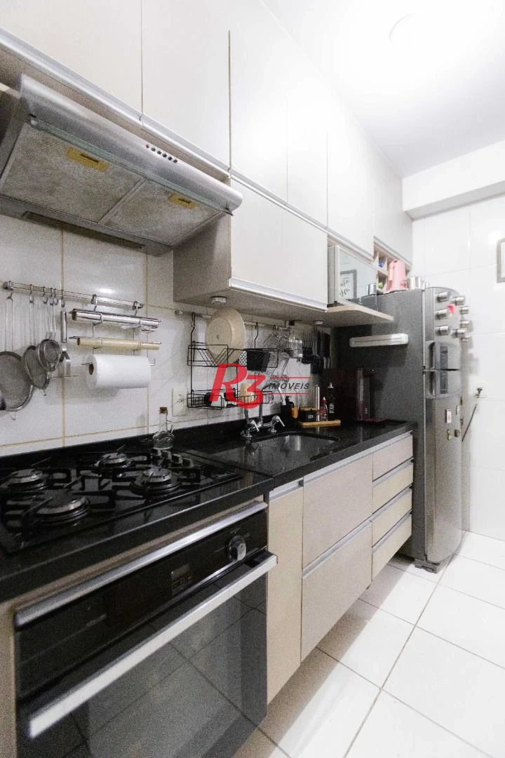 Apartamento com 2 dormitórios à venda, 62 m² por R$ 650.000,00 - Marapé - Santos/SP