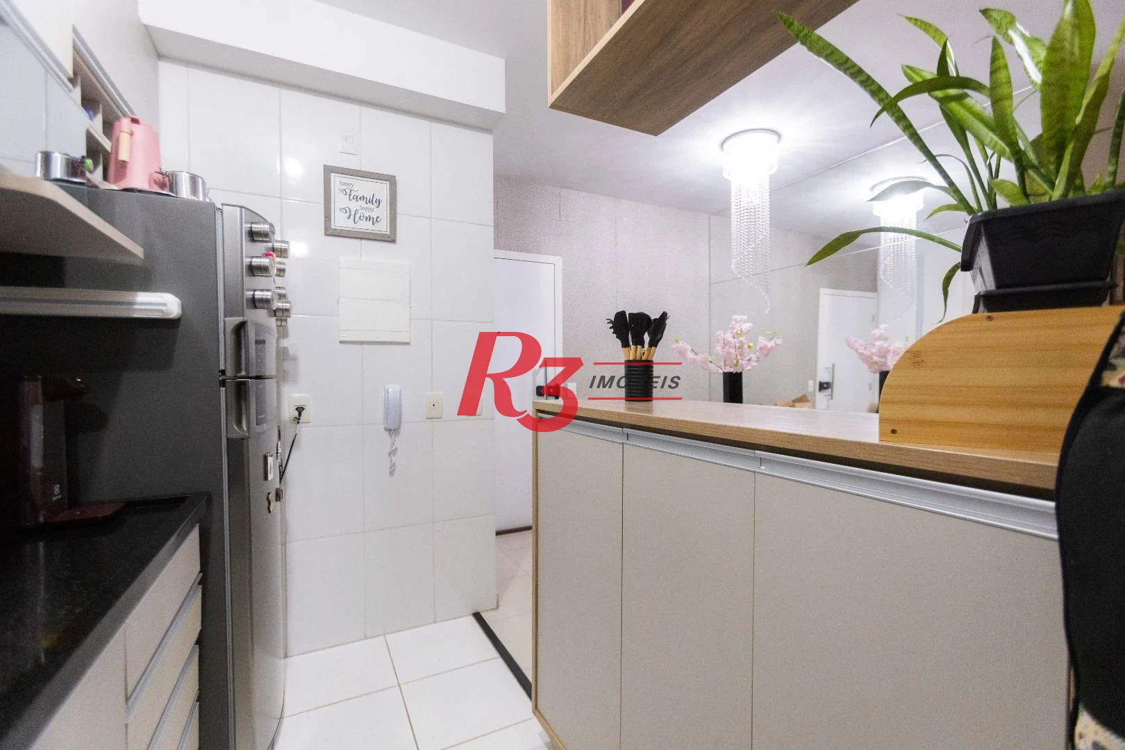Apartamento com 2 dormitórios à venda, 62 m² por R$ 650.000,00 - Marapé - Santos/SP