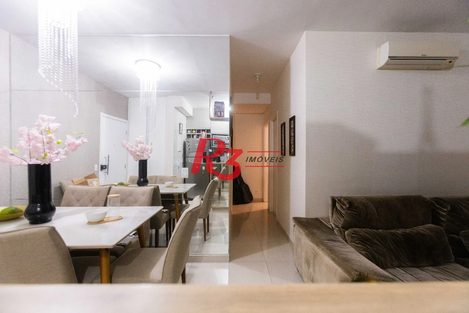 Apartamento com 2 dormitórios à venda, 62 m² por R$ 650.000,00 - Marapé - Santos/SP