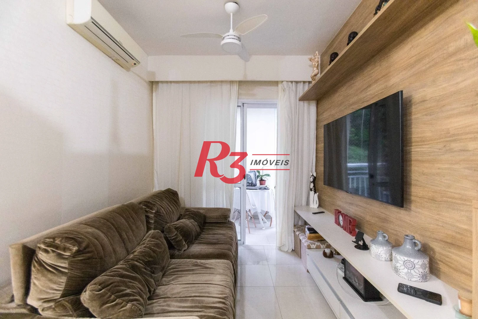 Apartamento com 2 dormitórios à venda, 62 m² por R$ 650.000,00 - Marapé - Santos/SP
