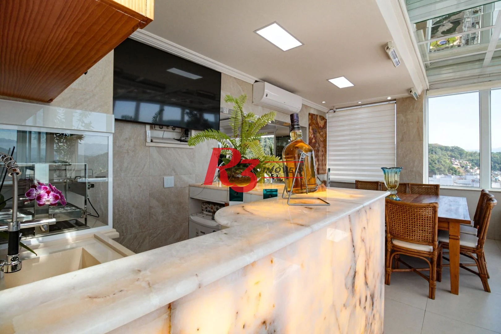 Cobertura com 4 dormitórios à venda, 350 m² por R$ 4.500.000,00 - Marapé - Santos/SP