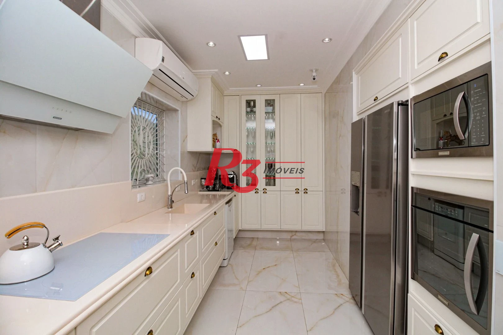Cobertura com 4 dormitórios à venda, 350 m² por R$ 4.500.000,00 - Marapé - Santos/SP