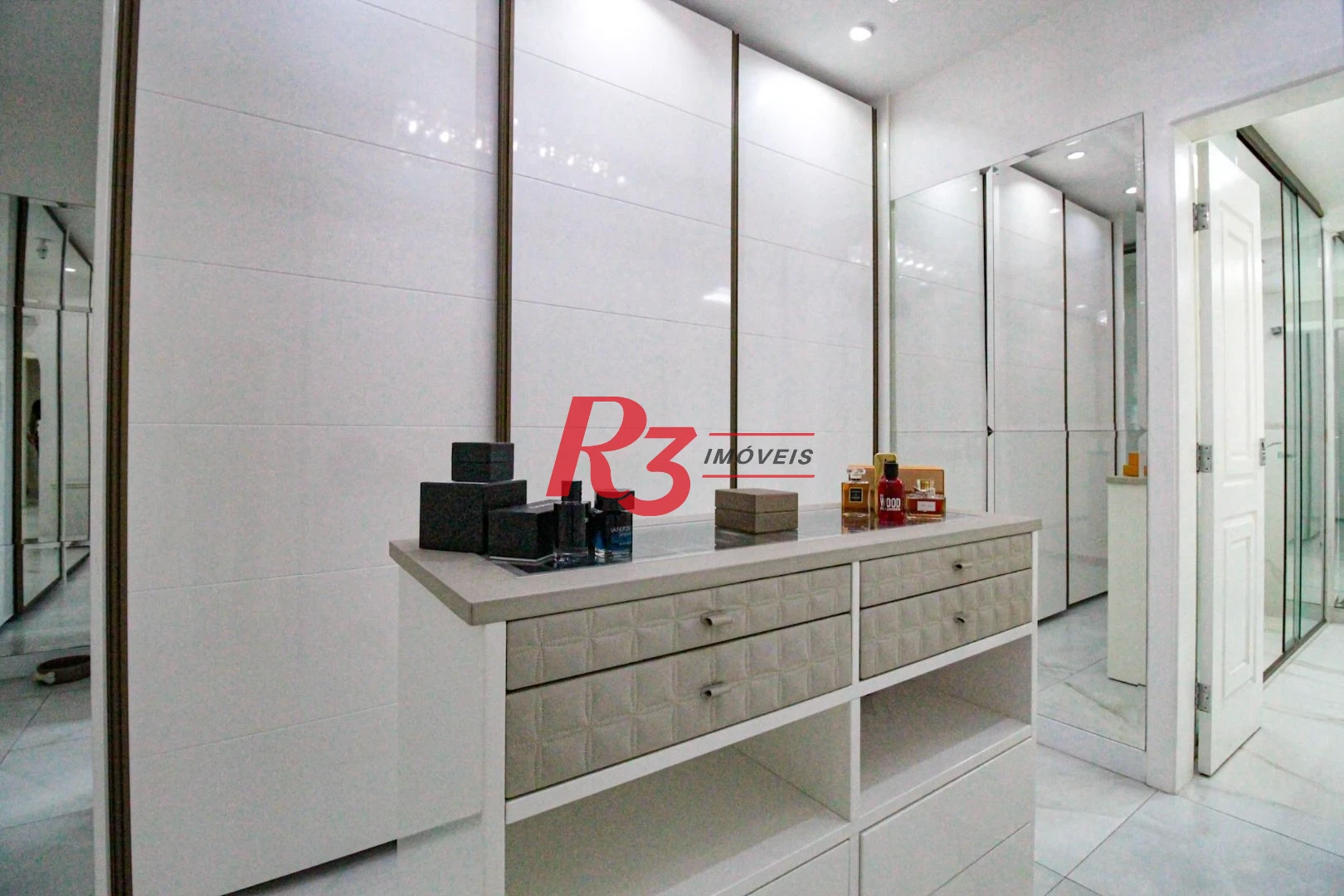 Cobertura com 4 dormitórios à venda, 350 m² por R$ 4.500.000,00 - Marapé - Santos/SP
