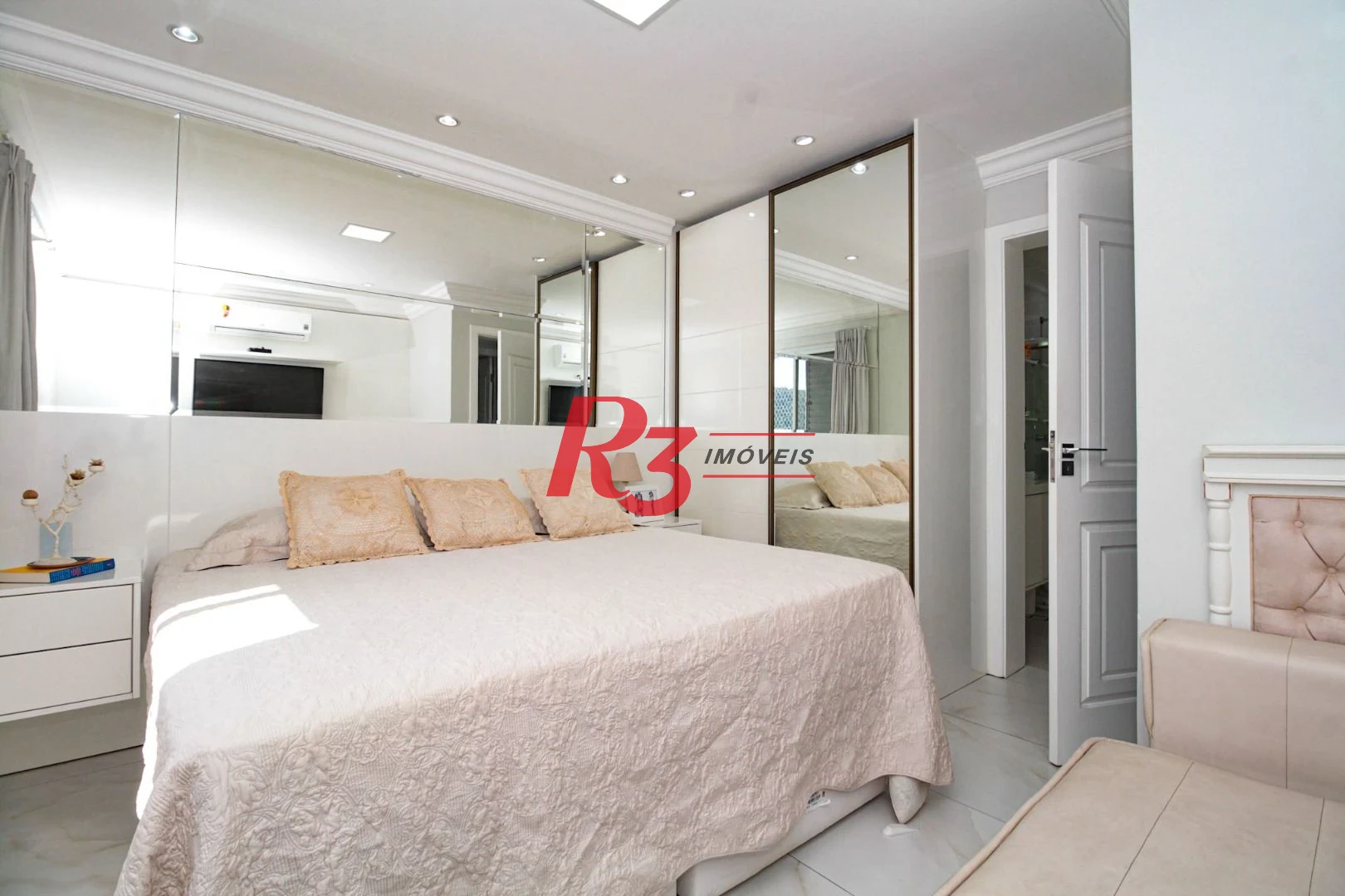 Cobertura com 4 dormitórios à venda, 350 m² por R$ 4.500.000,00 - Marapé - Santos/SP