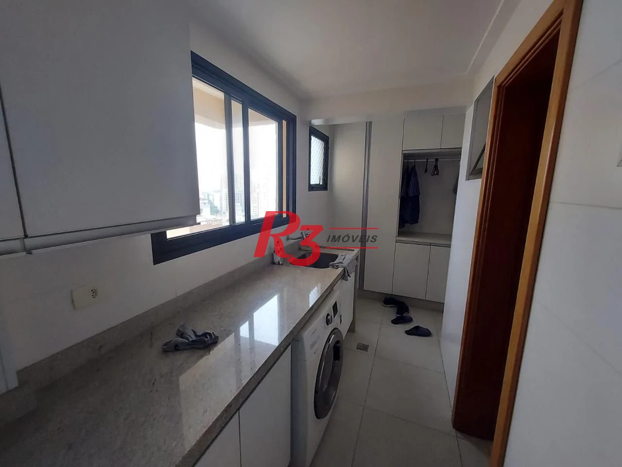 Apartamento com 3 dormitórios à venda, 130 m² por R$ 1.650.000,00 - Ponta da Praia - Santos/SP
