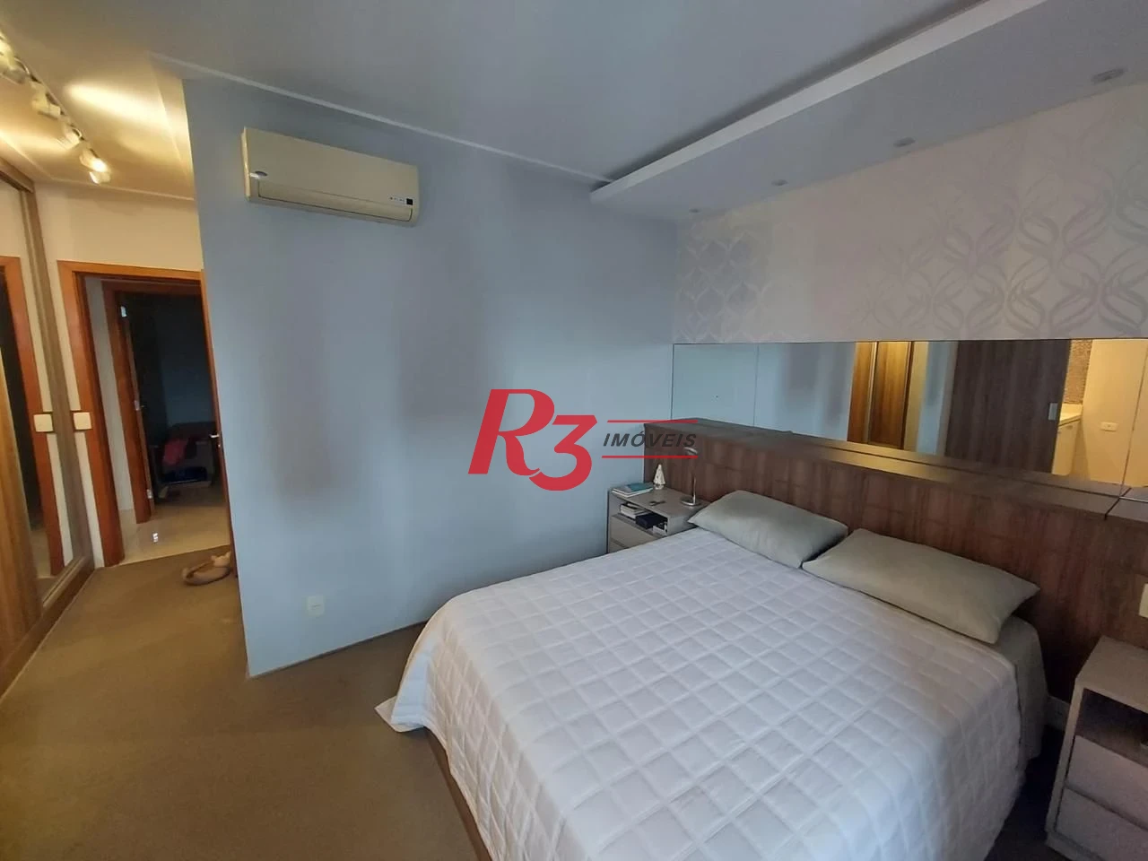 Apartamento com 3 dormitórios à venda, 130 m² por R$ 1.650.000,00 - Ponta da Praia - Santos/SP