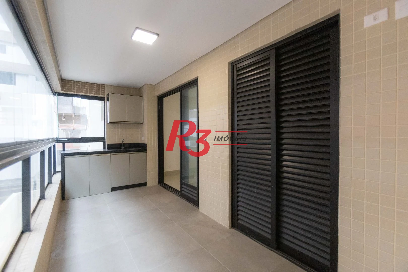 Apartamento com 2 dormitórios para alugar, 77 m² por R$ 7.000,02/mês - José Menino - Santos/SP