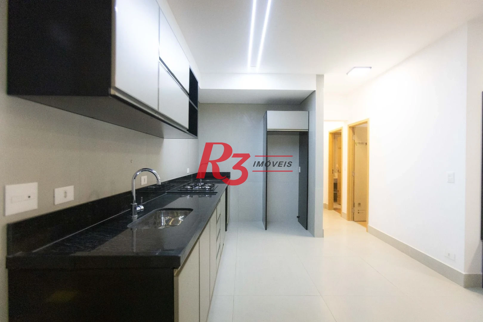Apartamento com 2 dormitórios para alugar, 77 m² por R$ 7.000,02/mês - José Menino - Santos/SP