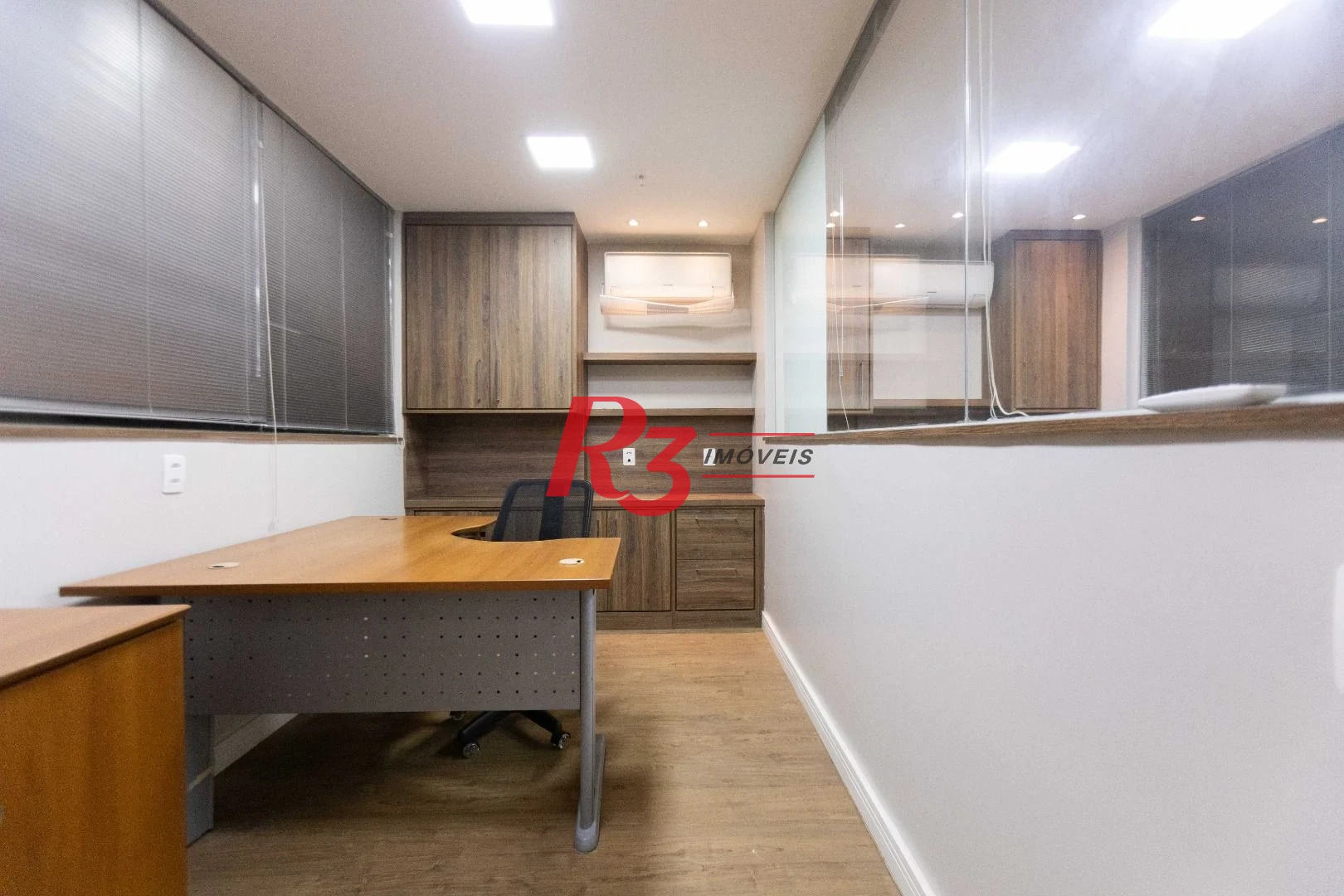 Sala, 97 m² - venda por R$ 1.200.000,00 ou aluguel por R$ 8.500,00/mês - Centro - Santos/SP