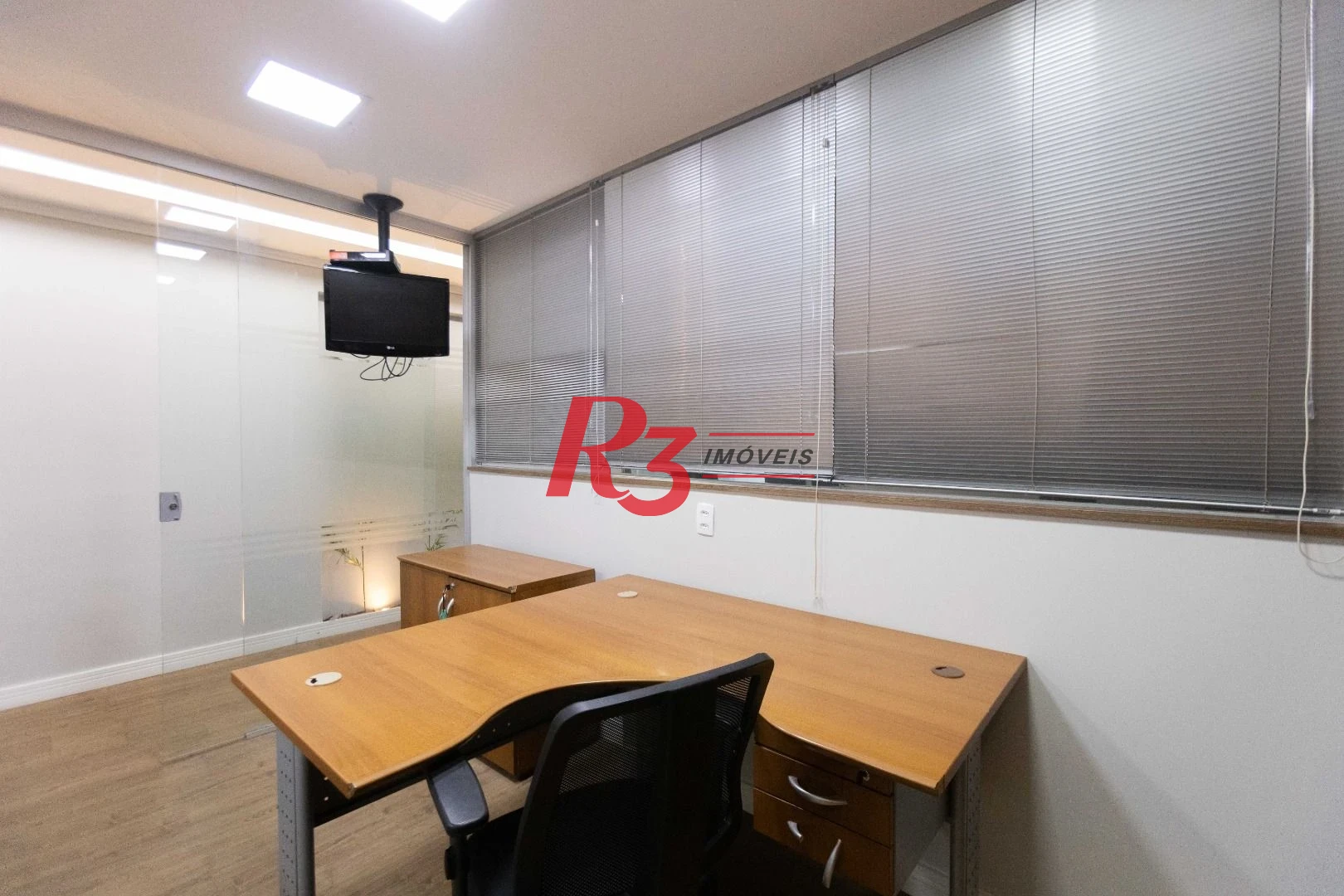 Sala, 97 m² - venda por R$ 1.200.000,00 ou aluguel por R$ 8.500,00/mês - Centro - Santos/SP
