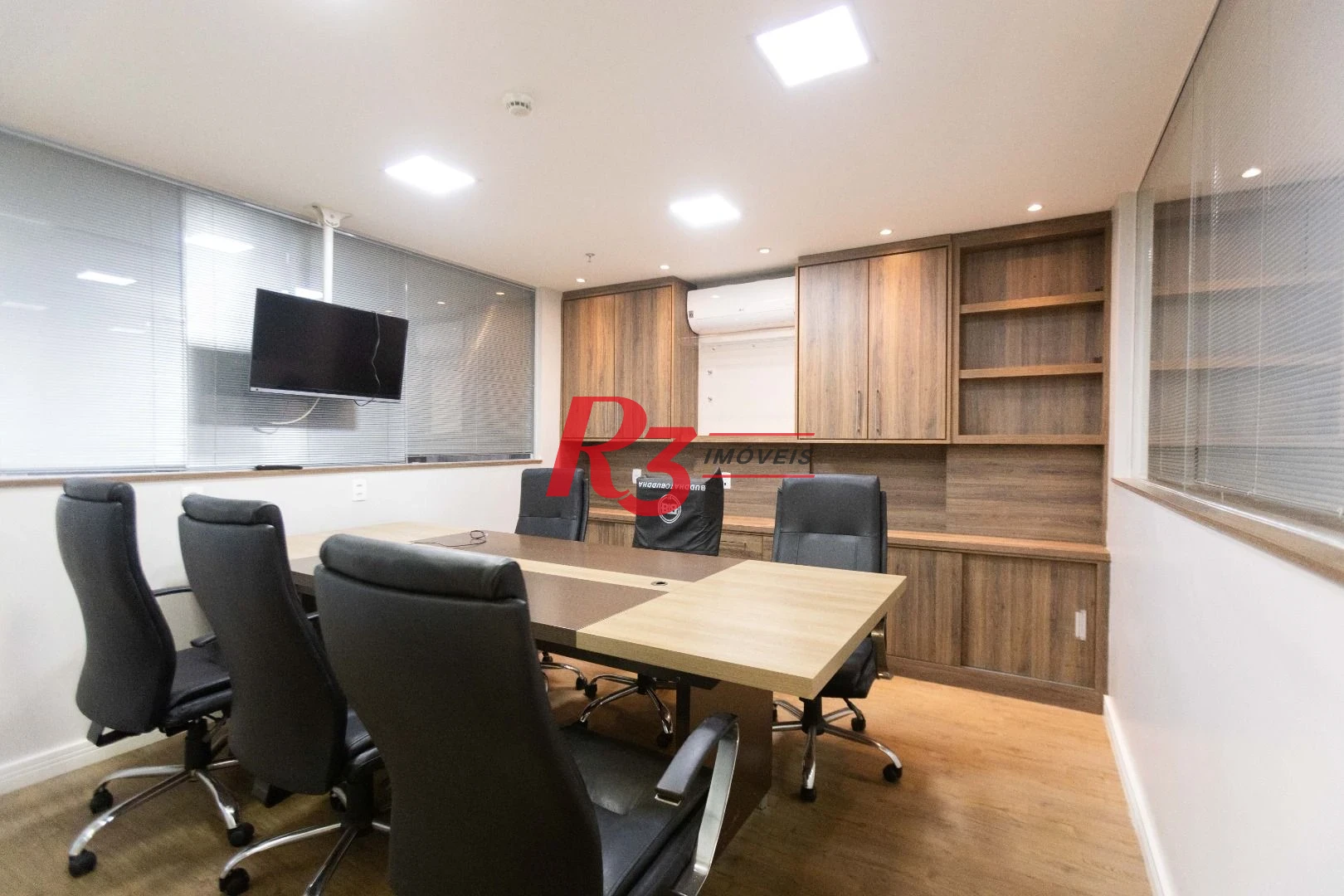 Sala, 97 m² - venda por R$ 1.200.000,00 ou aluguel por R$ 8.500,00/mês - Centro - Santos/SP