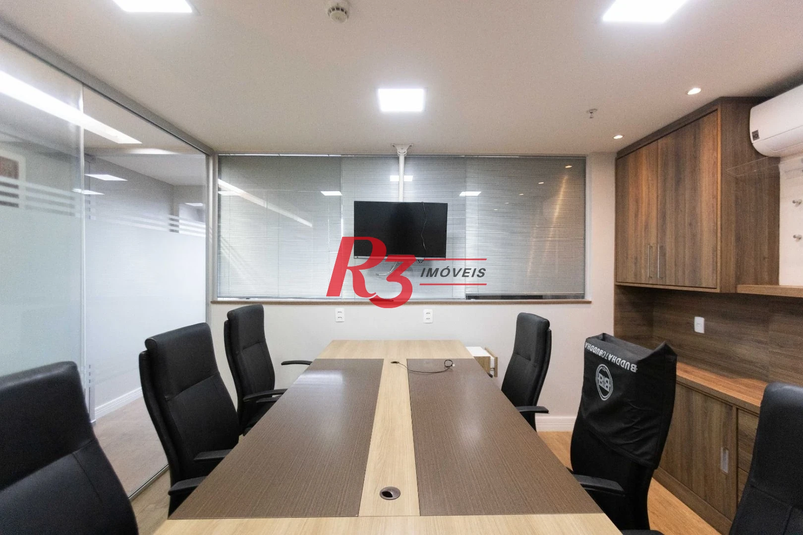 Sala, 97 m² - venda por R$ 1.200.000,00 ou aluguel por R$ 8.500,00/mês - Centro - Santos/SP