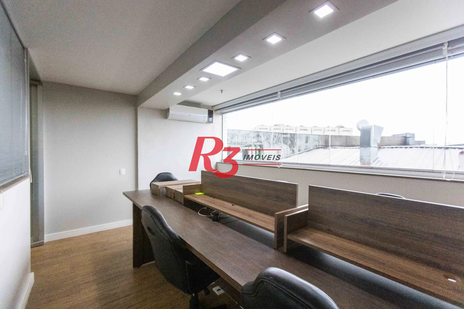 Sala, 97 m² - venda por R$ 1.200.000,00 ou aluguel por R$ 8.500,00/mês - Centro - Santos/SP