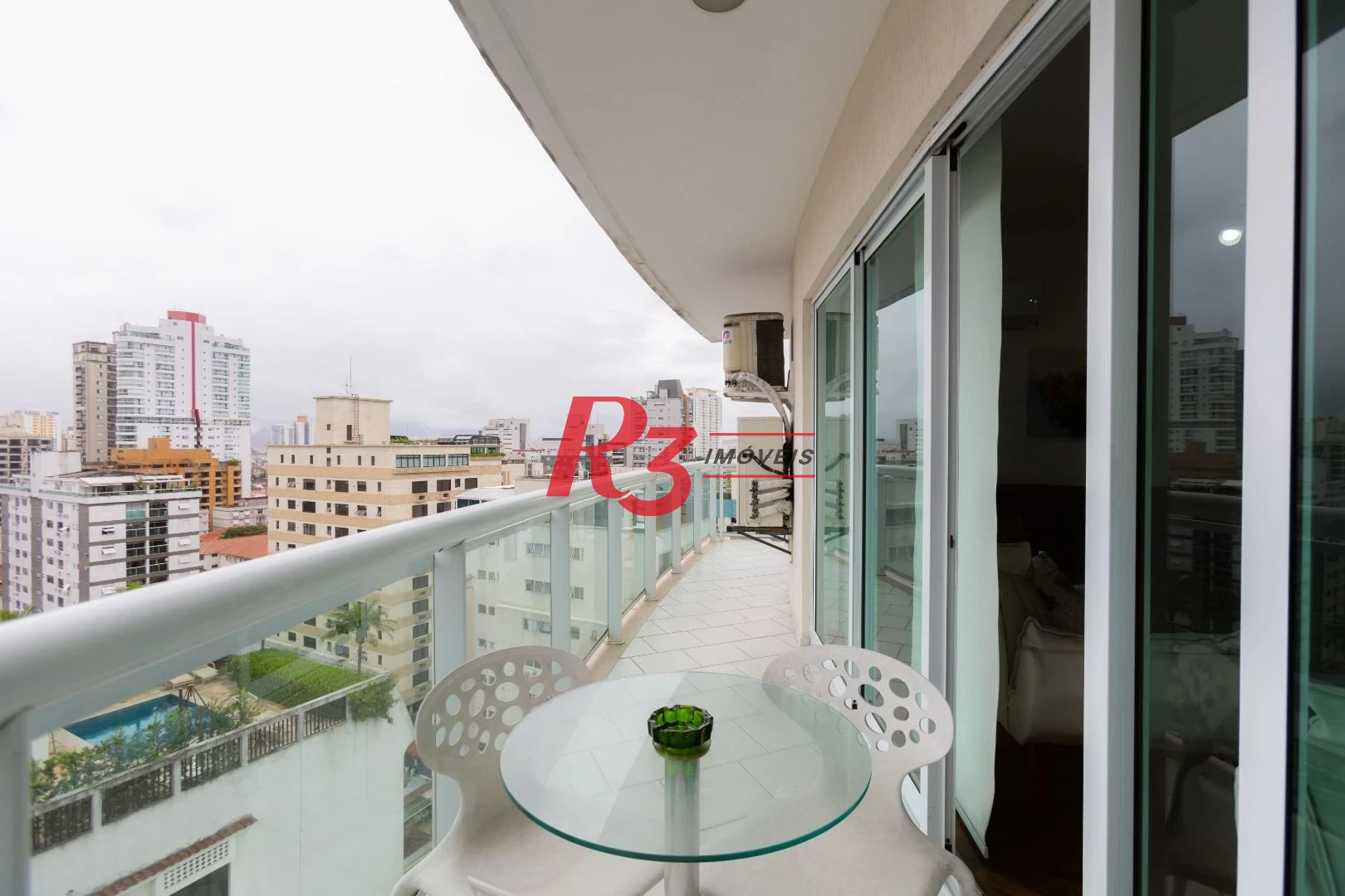 Apartamento com 3 dormitórios à venda, 116 m² por R$ 1.595.000,00 - Boqueirão - Santos/SP