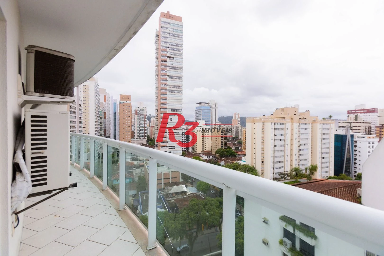 Apartamento com 3 dormitórios à venda, 116 m² por R$ 1.595.000,00 - Boqueirão - Santos/SP