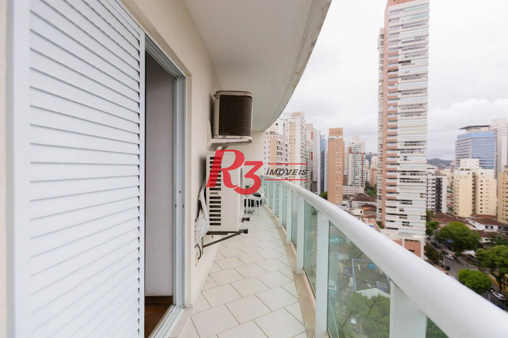 Apartamento com 3 dormitórios à venda, 116 m² por R$ 1.595.000,00 - Boqueirão - Santos/SP