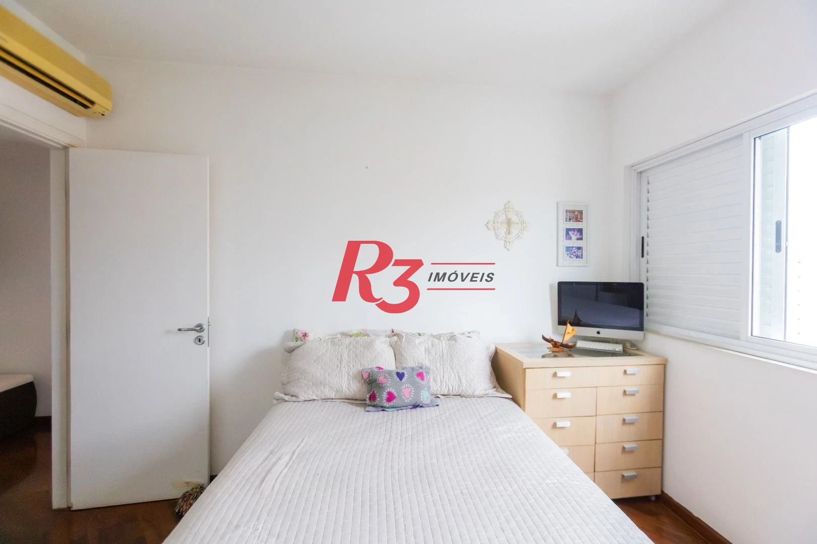 Apartamento com 3 dormitórios à venda, 116 m² por R$ 1.595.000,00 - Boqueirão - Santos/SP