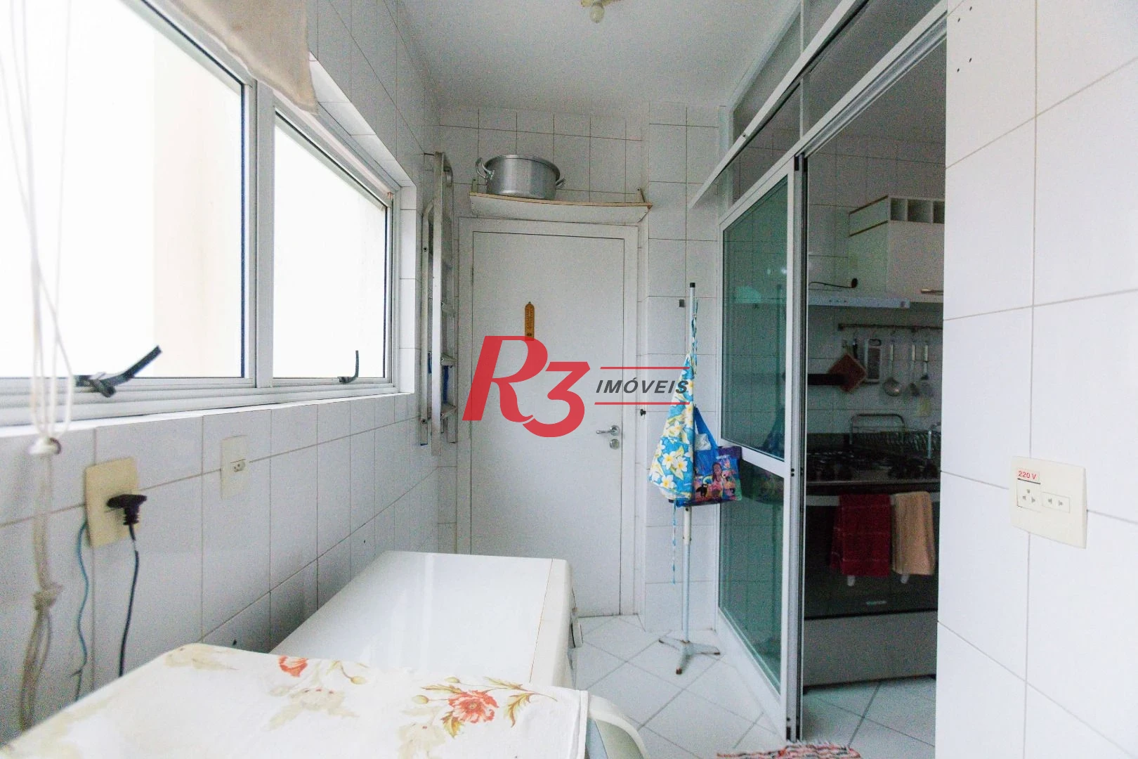 Apartamento com 3 dormitórios à venda, 116 m² por R$ 1.595.000,00 - Boqueirão - Santos/SP